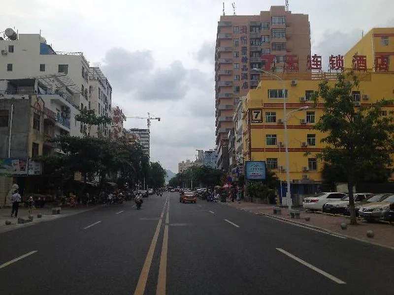 7 Days Inn Sanya Jixiang Street Seaview Branch